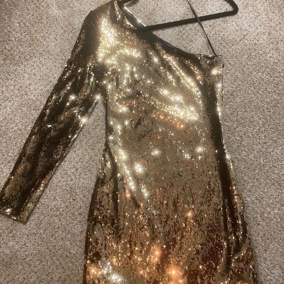 Topshop Dresses & Skirts - Sequin minidress